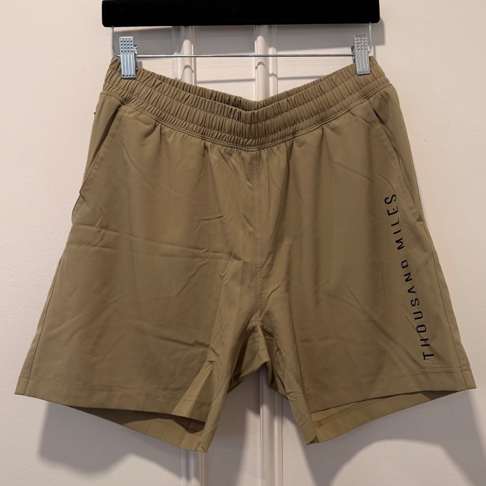 Thousand‎ Miles Men's Size Medium Tan Athletic Shorts